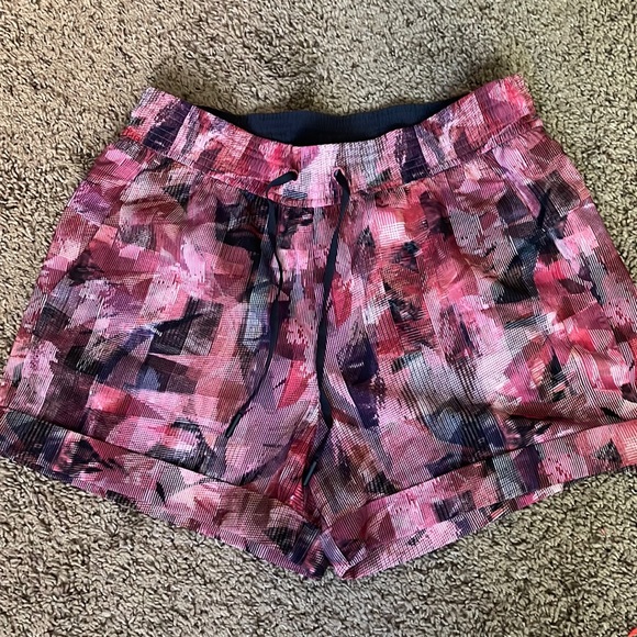 Lululemon shorts - Picture 1 of 4